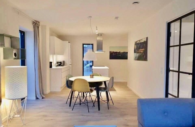 Fantastic apartment w/ french balcony