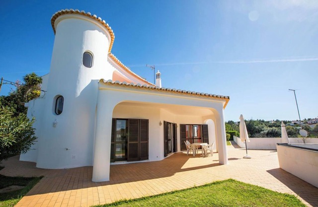 Fantastische Pausen in der charmanten Villa Martinho in Carvoeiro Beach