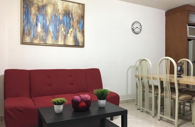 Fantastic & Cozy #5: Condo Close to the Beach