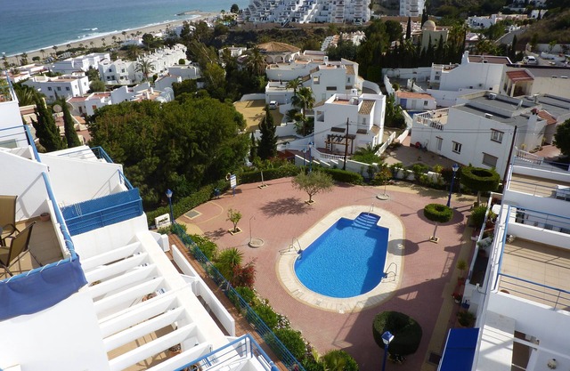 Fantastic top floor apartment with amazing sea views for your perfect holiday!