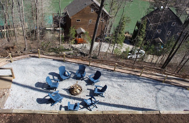 Fantastic lake house Laid Back Living with gorgeous views of Norris Lake!