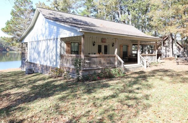 Fantastic Lakehouse perfect for MSU ballgame weekend!