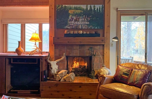 Fantastic One-Bedroom Condo with Deck