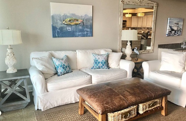 Fantastic View, The Moorings #314