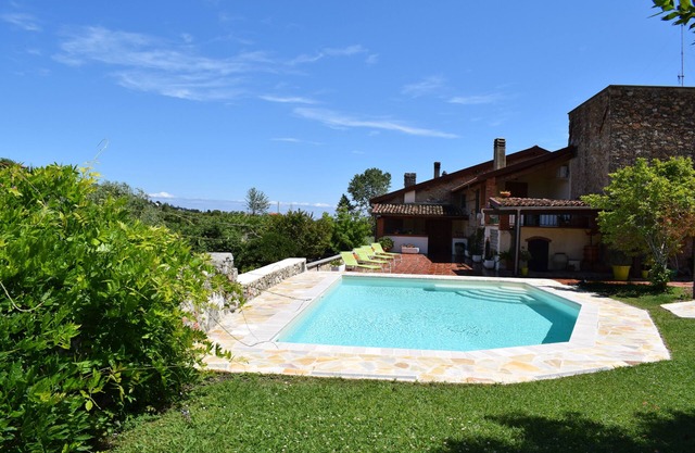 Fantastische Villa mit privatem Salzwasserpool in Toirano bei Loano