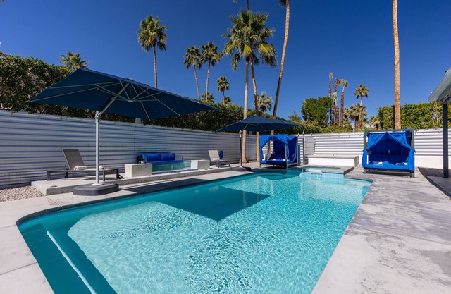 Far Far Away in Vista Las Palmas - Gorgeous Estate Home