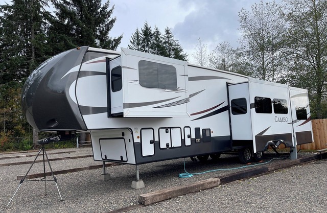 5th Wheel Overnight Rental