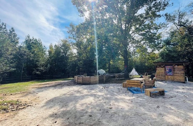 Farm Buckbeak2 Tent/ScreenRoom
