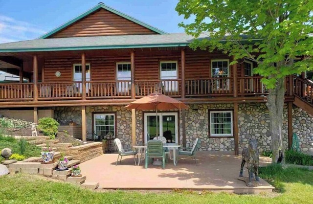 Farmhome Close to Great Lakes Equestrian Festival