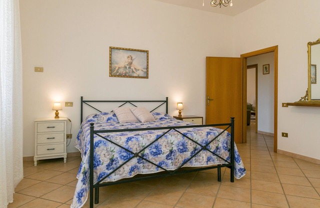 Bauernhof 'Agriturismo I Debbi - Il Pino' mit privater Terrasse, WLAN und Klimaanlage