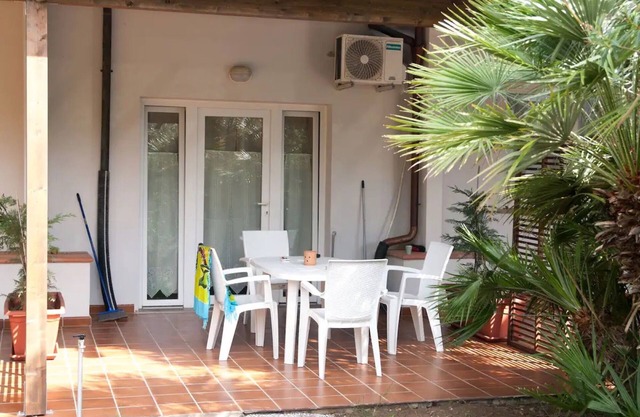 Bauernhaus 'Appartamento Vicino Al Mare' mit privatem Garten, WLAN und Klimaanlage