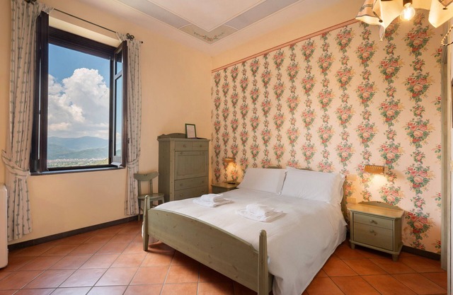 Bauernhaus 'Camere Familiari' mit Bergblick, Wi-Fi und Klimaanlage