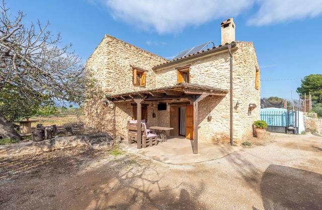 Bauernhaus 'Caseta Dels Cirerers' mit Bergblick, Wi-Fi und Klimaanlage