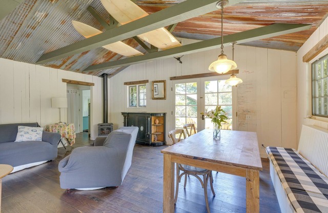 Farmhouse-Chic Carpinteria Cottage w/ Pool Access