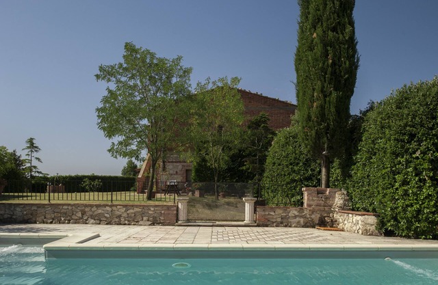 Bauernhaus für 8 Personen mit Pool in Asciano und in der Nähe von Siena