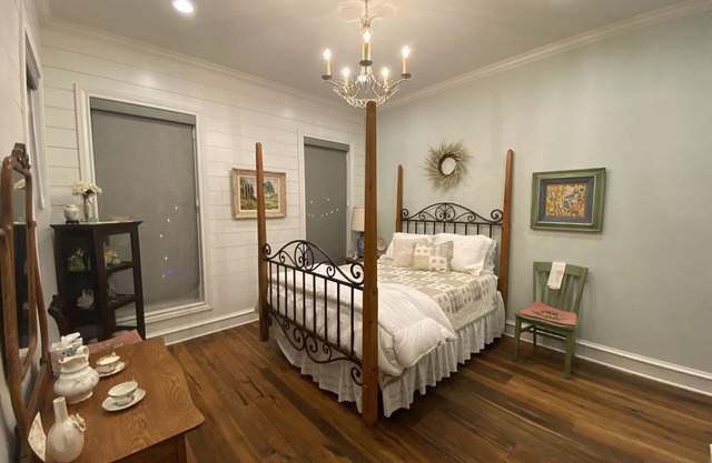 FARMHOUSE GUEST SUITE: Spiritual Retreat & Country Resort for Rest & Restoration