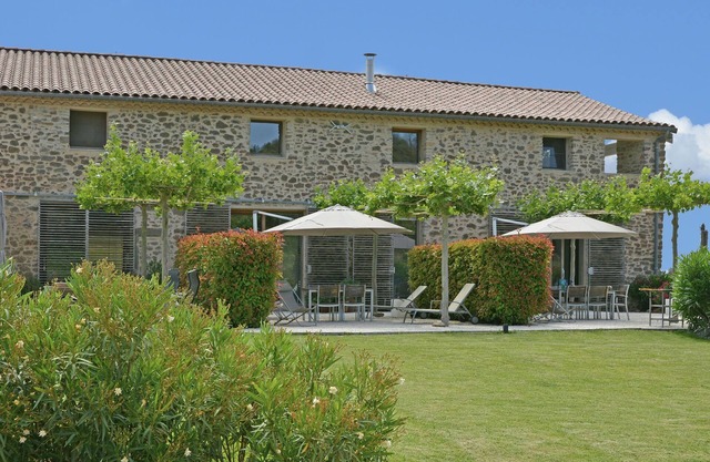 Bauernhaus in Languedoc mit Pool und Weinbergen