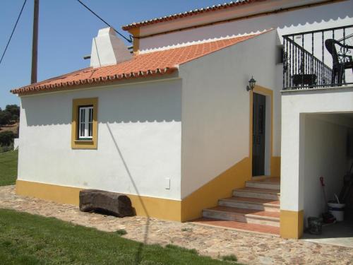 Farmhouse in Montemor near Évora