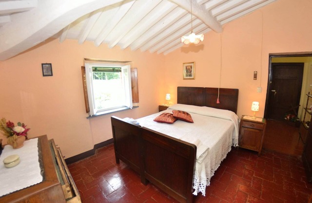 Bauernhaus in Pescaglia mit Schwimmbad