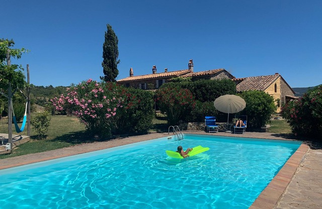 Saturnia Echtes Bauernhaus mit Pool