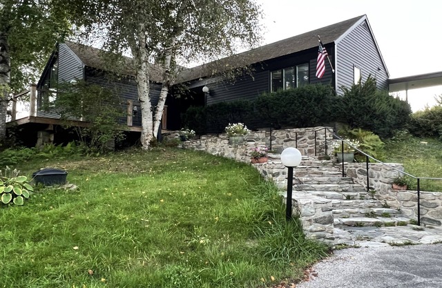 Farmhouse in South Londonderry - great amenities and really close to ski resorts