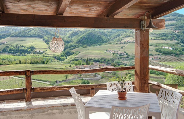 Landhaus "Monteoliveto Cottage Classic" mit Gemeinschaftspool, privatem Garten und WLAN
