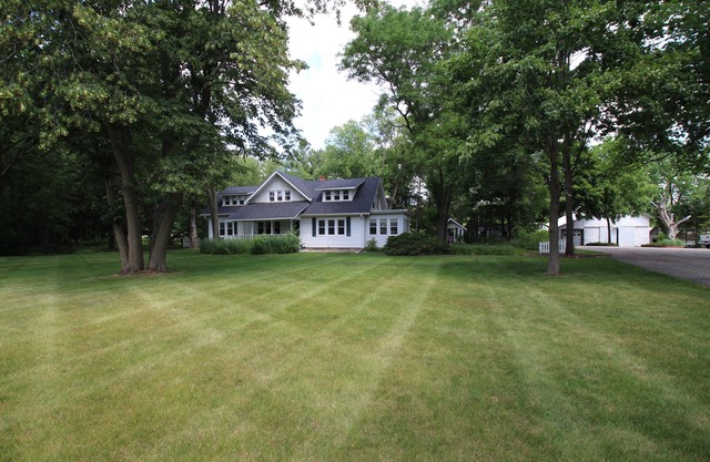 Farmhouse on 20 acres & Christmas tree farm, miles of hiking trails and woods