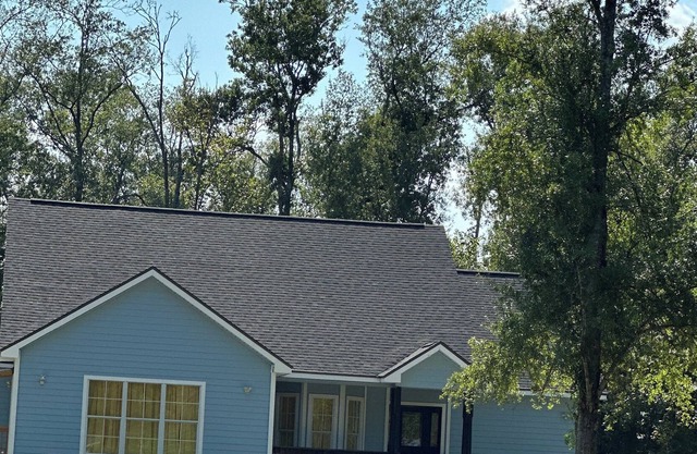 Farmhouse on 4+ Acres 4Bed/3Bath