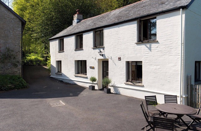 Farmhouse Rural retreat coastal access in North Devon @The Home Away South