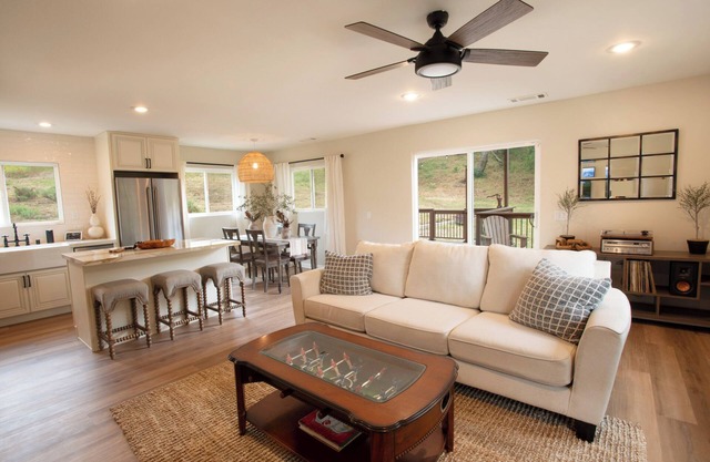 Farmhouse with 360° Nature Views in Trabuco Canyon