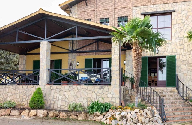 Farmhouse with barbecue, wifi and heating