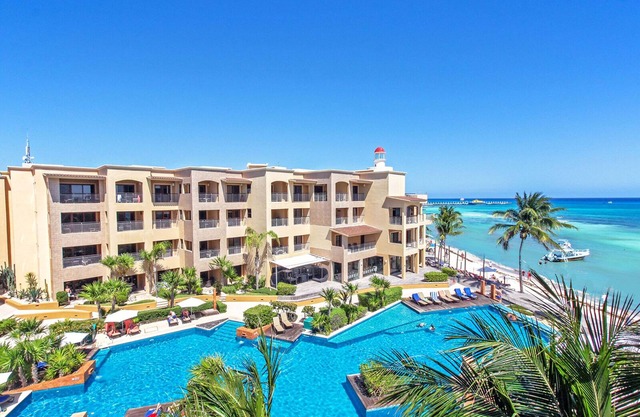 Faro 204: Nice apartment with ocean view, steps away from 5th Av.