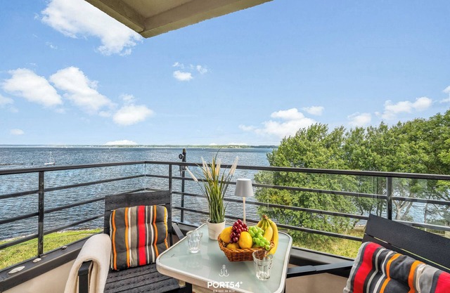 Lieblingsplatz - atemberaubender Wasserblick, Balkon, bodengleiche Dusche, Smart