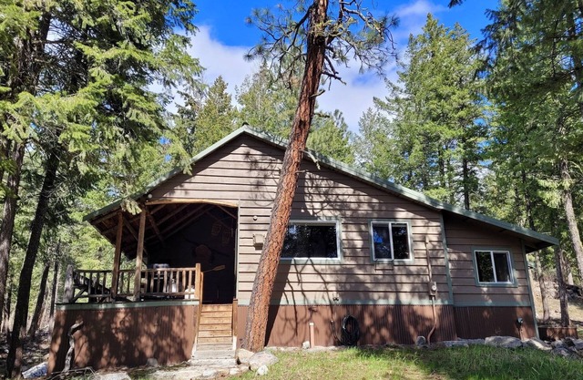 Fawn Creek Versteck in Mazama. 1960er Jahre 2 Zim. / 2 Bad, Blockhaus