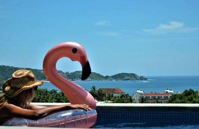 Atemberaubende Aussicht auf das Meer, die Berge und das Naturschutzgebiet - Penthouse mit privatem Pool