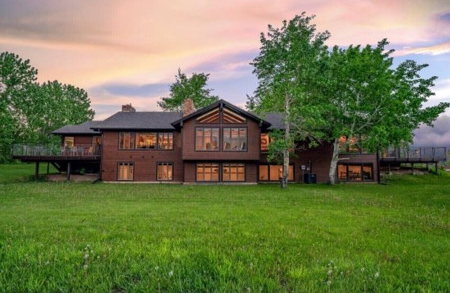 Moose on the Loose ~ Zentral zwischen der Red Lodge Mtn und der Downtown Red Lodge gelegen, MT ~ Sleeps 18