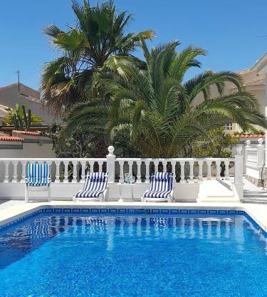 Fee4Me Villa with private pool