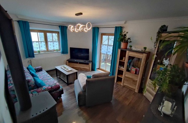 Ferienwohnung zum Wohlfühlen mit Schwedenofen und gemütlicher Wohnküche