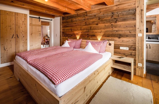 Ferienwohnung -Beim Beda- im Haupthaus, 1-2 Personen, 60 qm, Balkon, TV