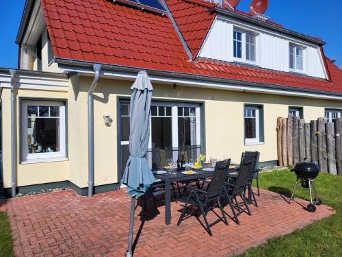 Ferienhaus Hühnergott und Kranichnest, Sauna, Kamin und Garten