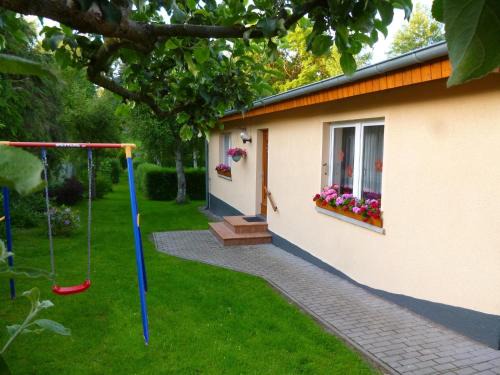 Ferienhaus in Breitenstein mit Grill und Garten - b48748