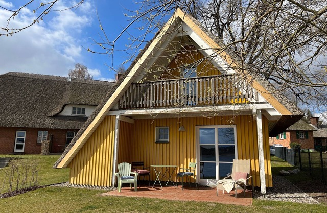 Ferienhaus Möllen direkt am Wasser * Hund * Garten - Möllen