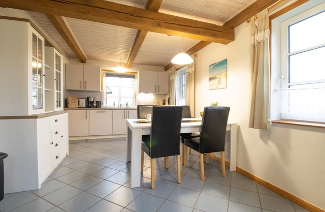 Ferienhaus Möwe - mit Garten und Sauna, Hunde erlaubt!