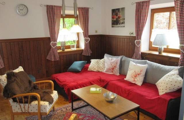 Ferienhaus für 12 Personen, 6 SZ, Blick in Berchtesgadener- u. Chiemgauer Alpen