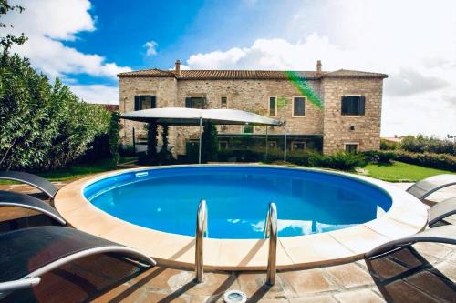 Ferienhaus in Gesturi mit Whirlpool, Terrasse und Garten