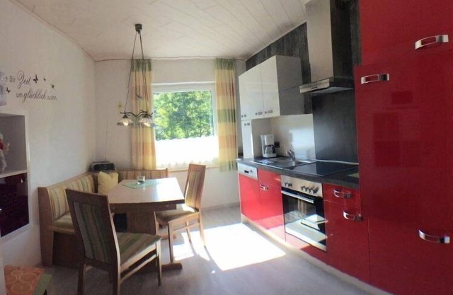 Ferienwohnung (70 qm) im 1. Stock mit Balkon und überdachter Terrasse