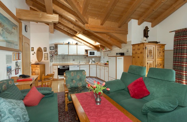 Ferienwohnung Kampenwand, separates Schlafzimmer und Süd-Balkon, 70 qm