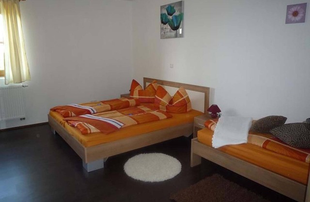 Ferienwohnung 1, 90 qm Erdgeschoss, 2 separate Schlafzimmer