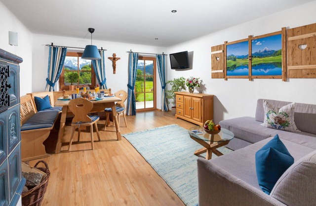 Ferienwohnung Alpenglück, 1-5 Personen, 65 qm, Terrasse, W-LAN, 2 Schlafzimmer