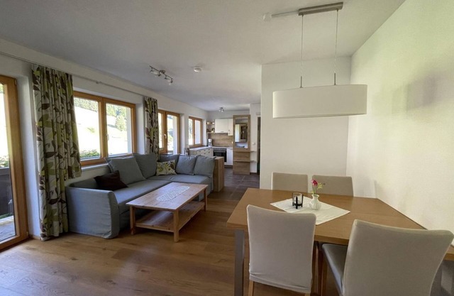 Ferienwohnung "Blumengarten" - Gästehaus Fohringer